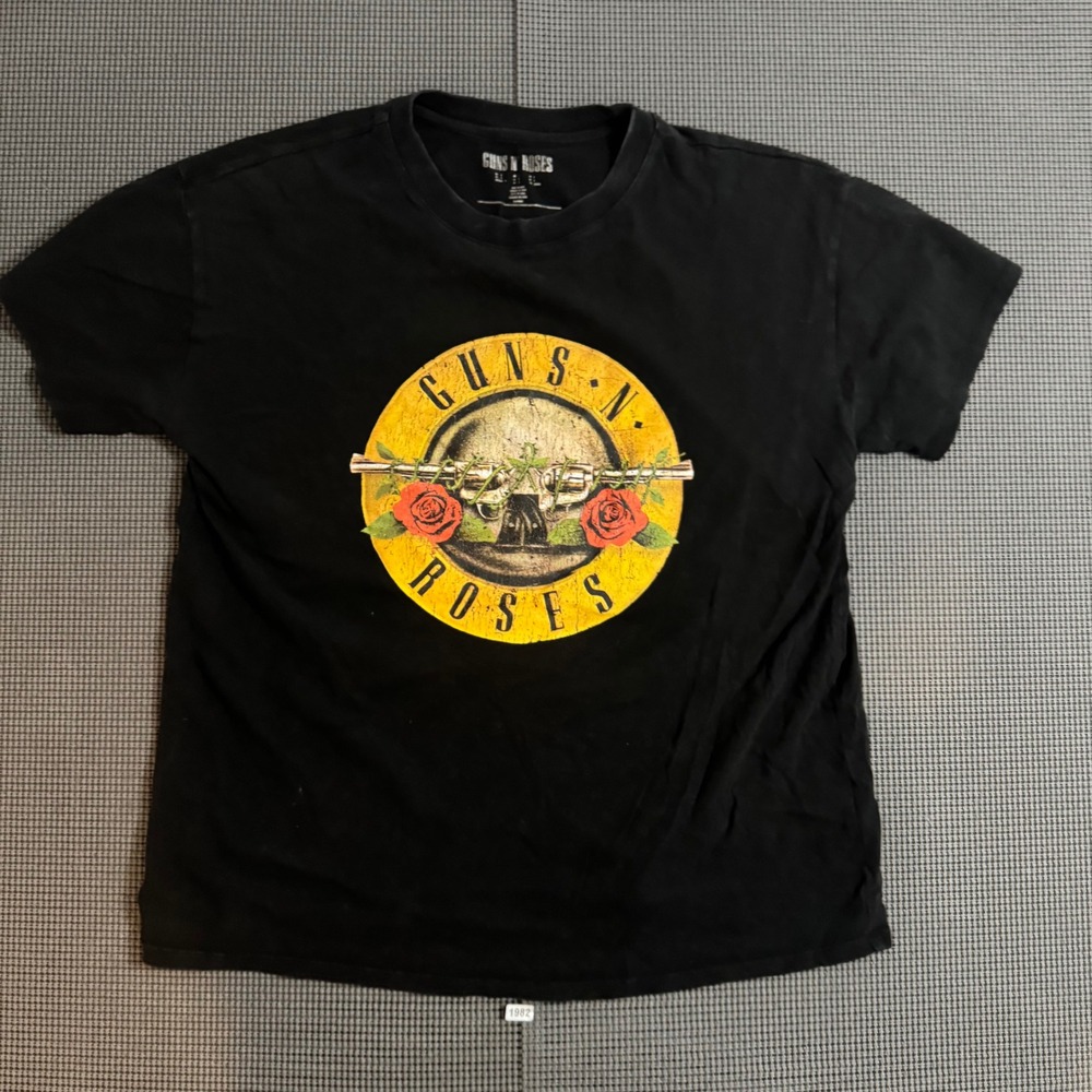 Guns N Roses Graphic T-Shirt Black Small 2019 Band Tee Bullet Logo Rock Music